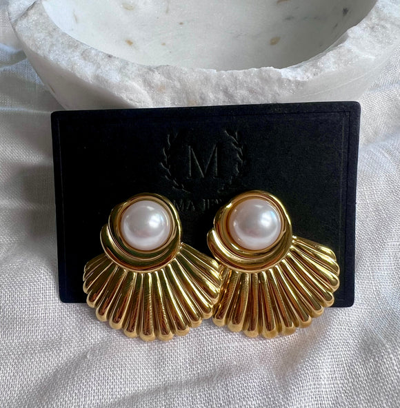Abanico pearl earrings