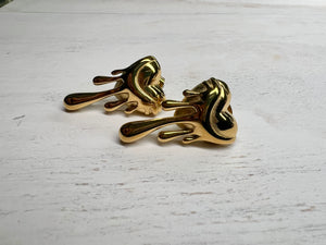 Heart drip earrings