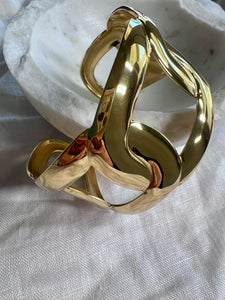 Mega link cuff
