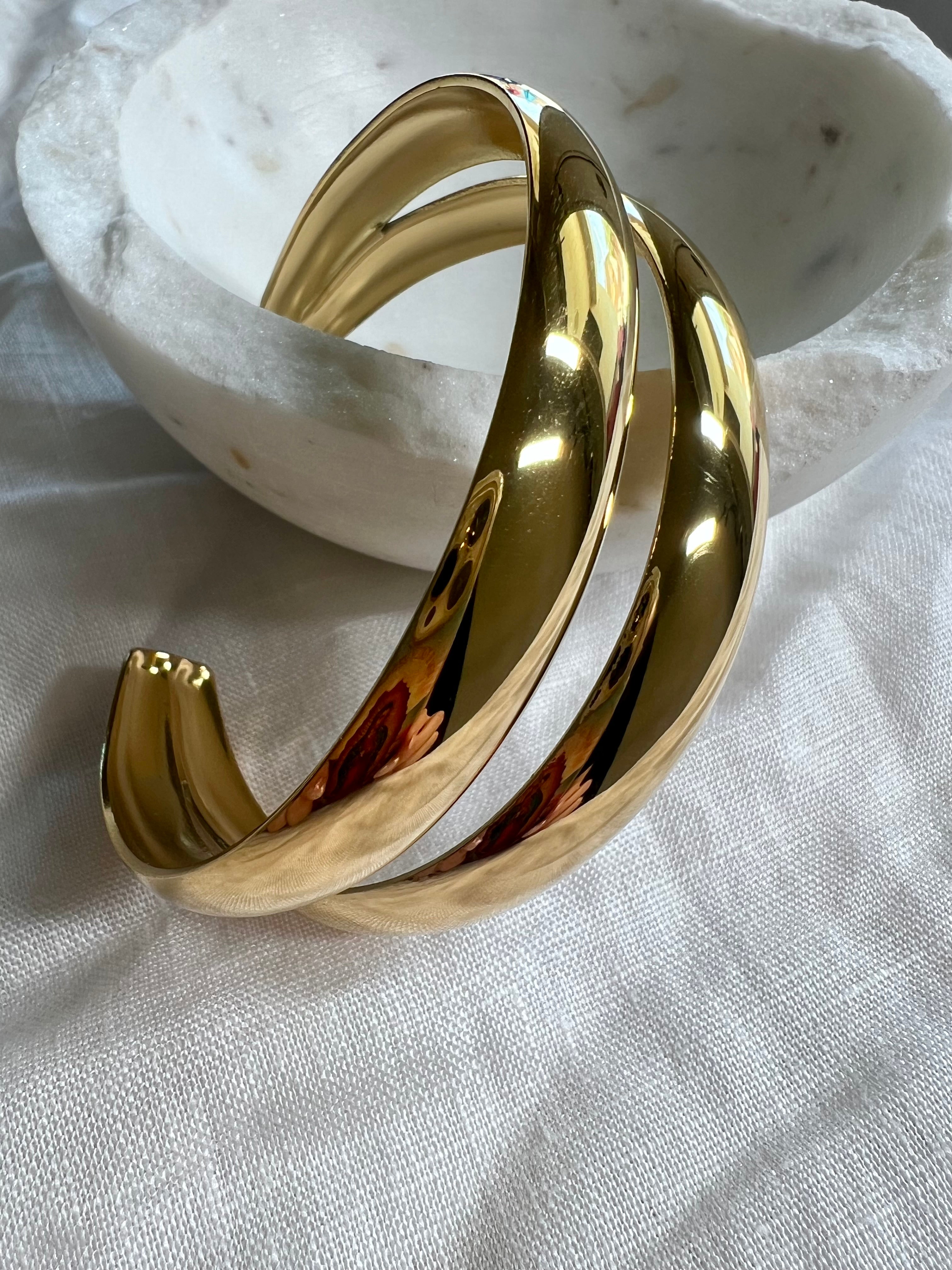Luxxe cuff