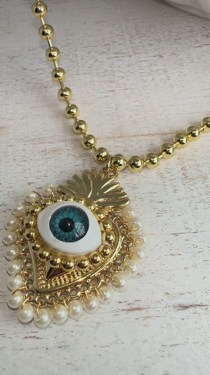 Ojo fortuna necklace