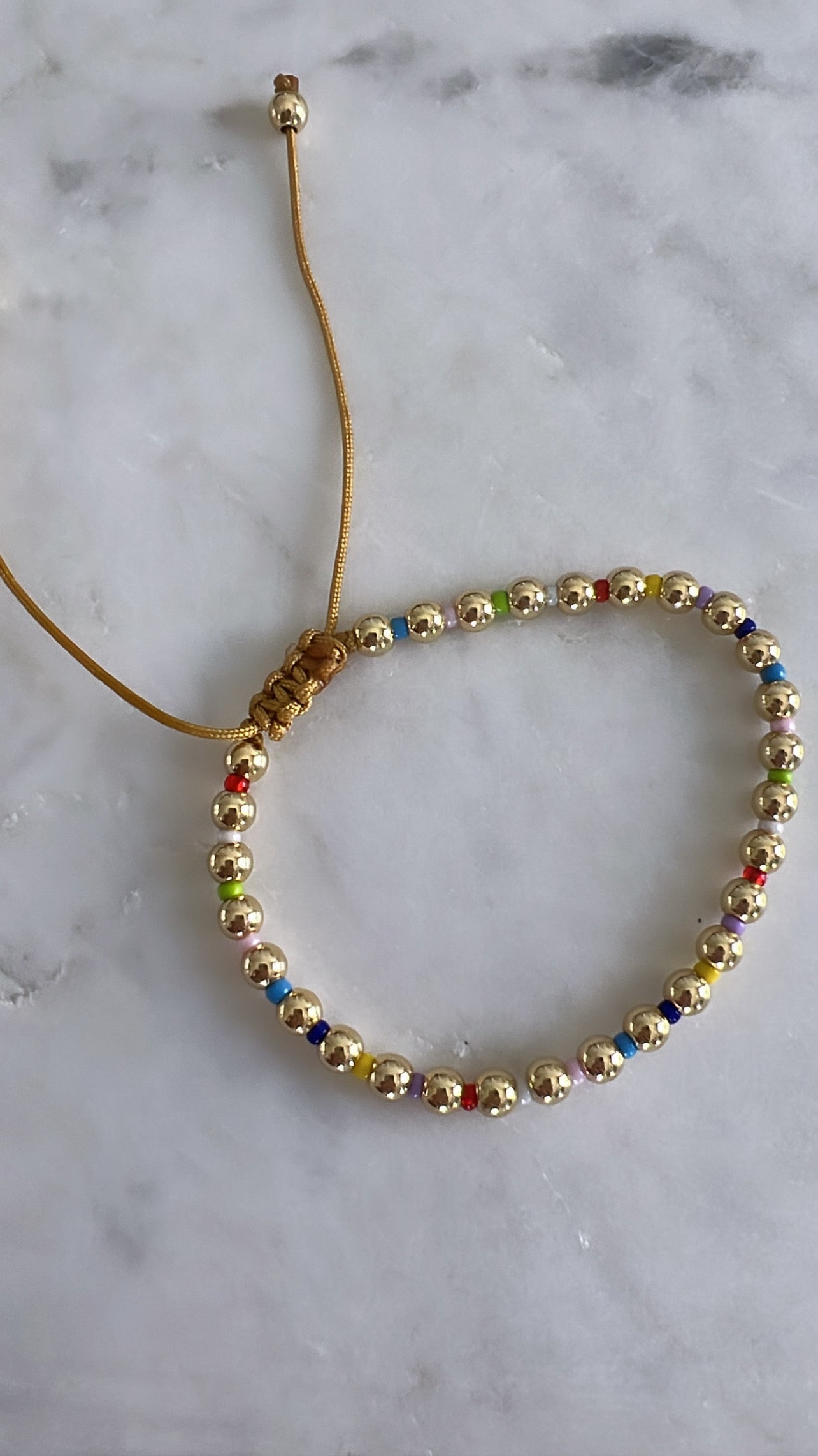 Colorful beads bracelet