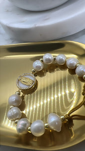 Guadalupe pearl bracelet