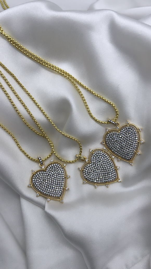 MYKA heart necklace